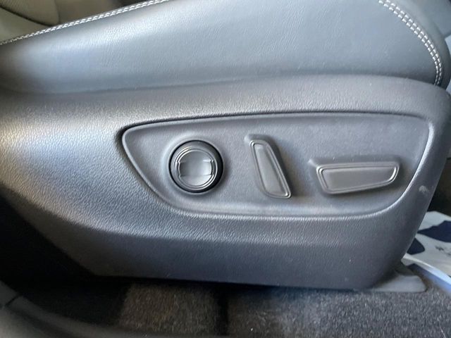 TOYOTA RAV4 4WD 2023