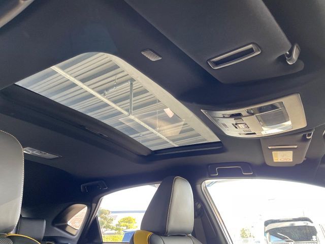 TOYOTA LEXUS NX300h 2021