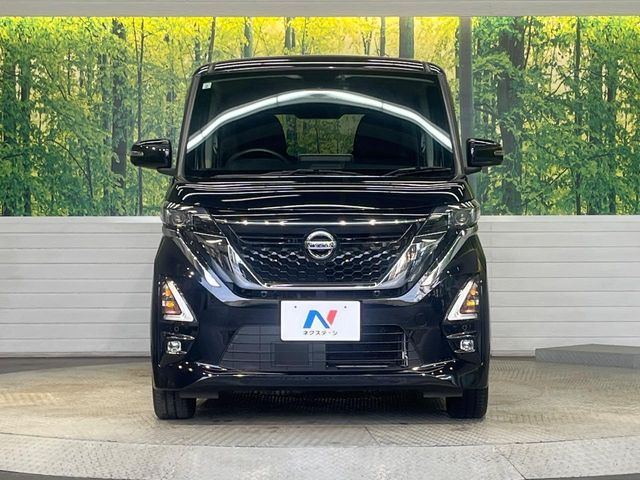 NISSAN ROOX 2021