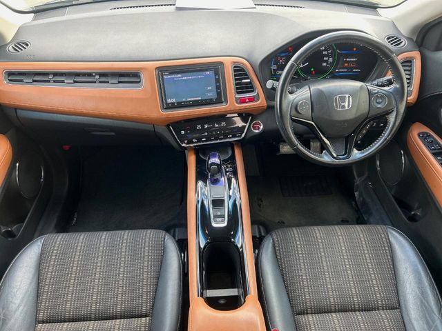 HONDA VEZEL HYBRID 2014