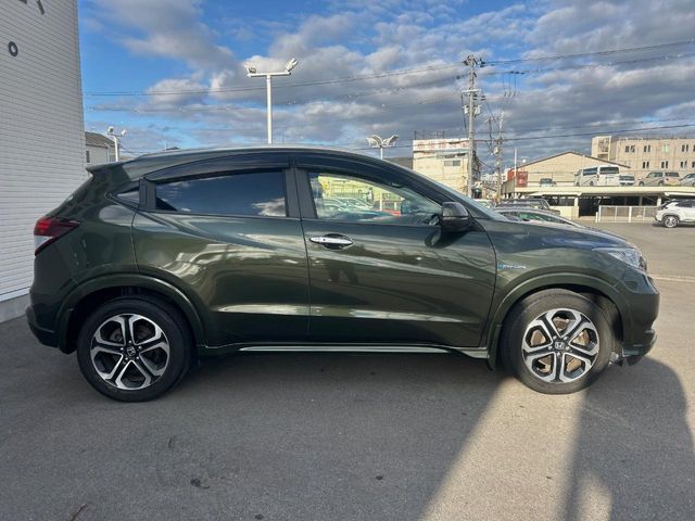 HONDA VEZEL HYBRID 2014
