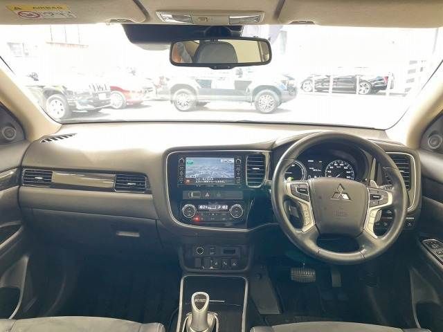 MITSUBISHI OUTLANDER PHEV 2018