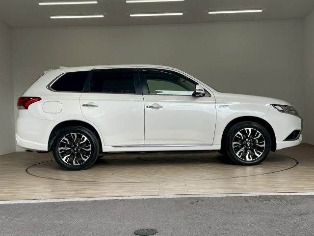 MITSUBISHI OUTLANDER PHEV 2018