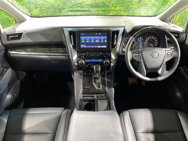 TOYOTA VELLFIRE 2015