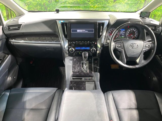 TOYOTA ALPHARD 2018