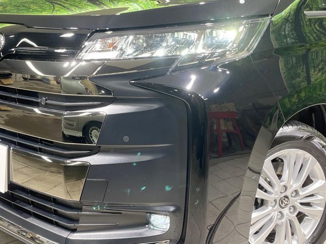 TOYOTA NOAH 2024