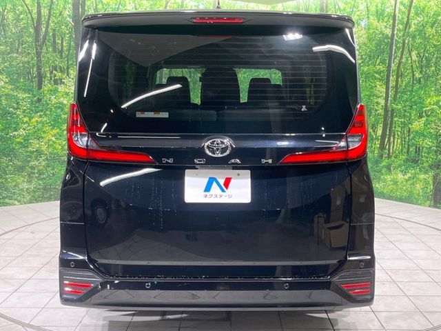 TOYOTA NOAH 2024