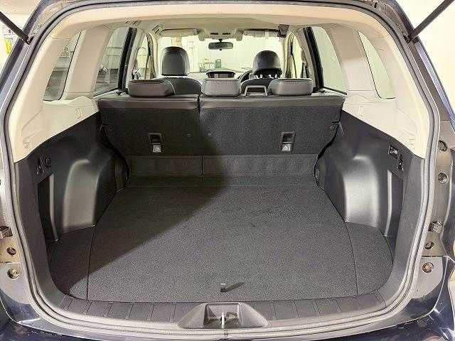 SUBARU FORESTER 2012