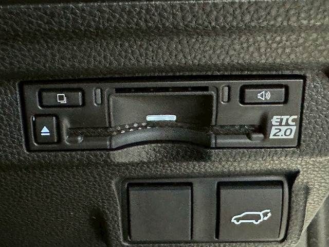 TOYOTA COROLLA CROSS HYBRID 2024