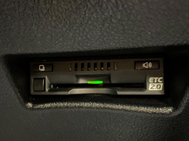 TOYOTA SIENTA HYBRID 2019