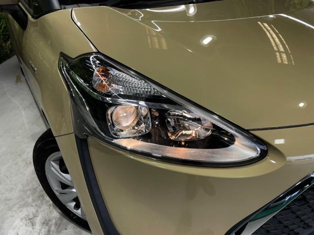 TOYOTA SIENTA HYBRID 2019