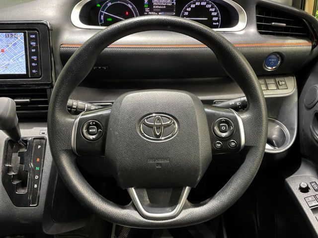 TOYOTA SIENTA HYBRID 2019