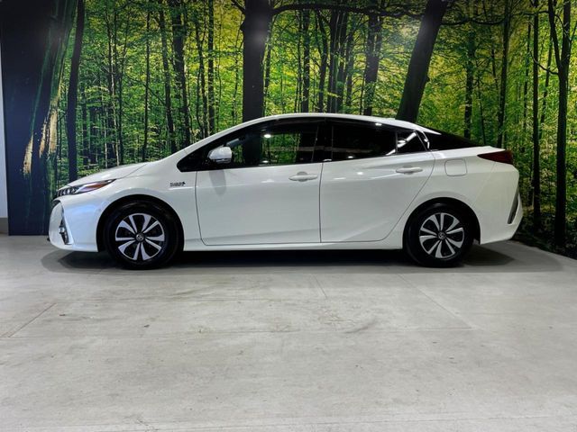 TOYOTA PRIUS PHV 2017