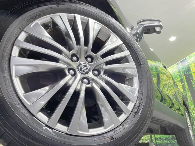 TOYOTA HARRIER 4WD 2020