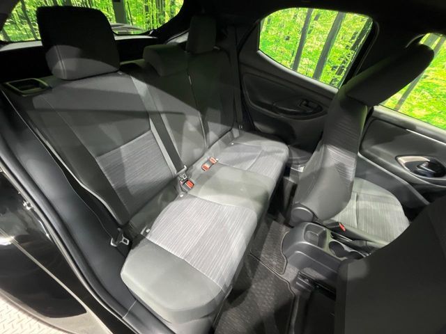 TOYOTA YARIS HYBRID 2021