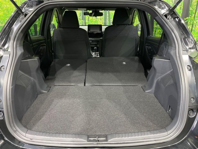 TOYOTA YARIS HYBRID 2021