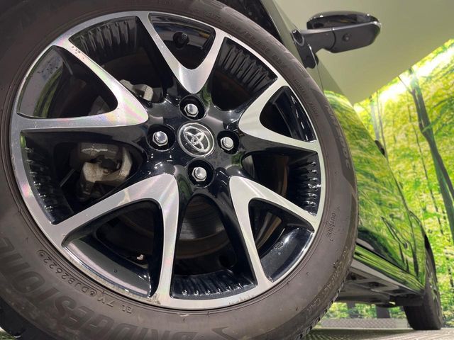 TOYOTA YARIS HYBRID 2021