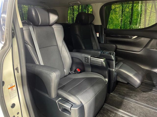 TOYOTA ALPHARD hybrid 4WD 2020