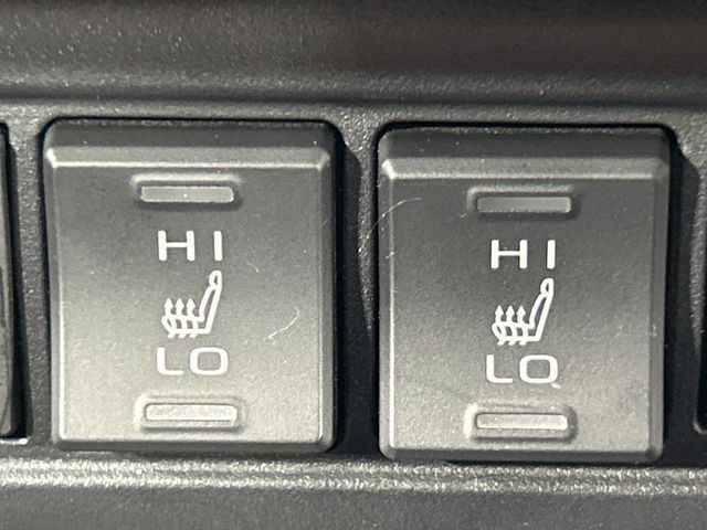 TOYOTA COROLLA CROSS HYBRID 2025