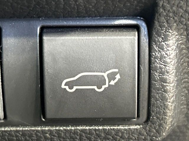 TOYOTA COROLLA CROSS HYBRID 2025