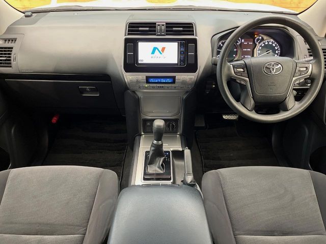 TOYOTA LANDCRUISER PRADO 2019