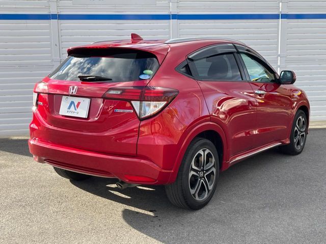 HONDA VEZEL HYBRID 2016