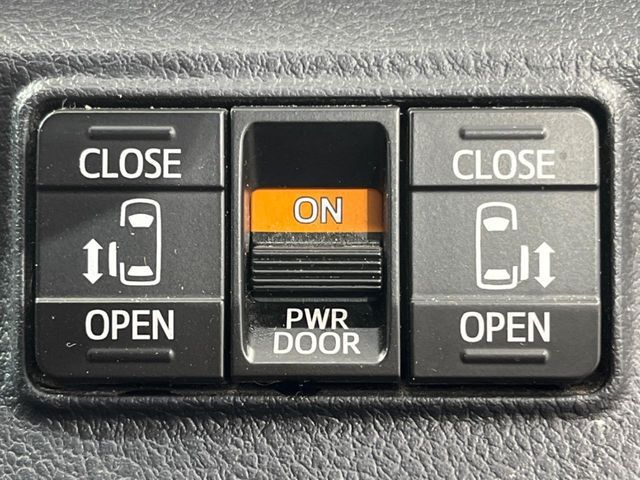 TOYOTA SIENTA HYBRID 2020