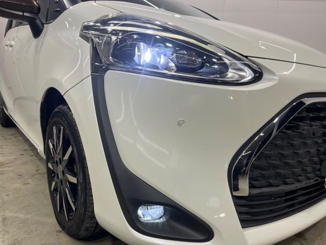 TOYOTA SIENTA HYBRID 2020
