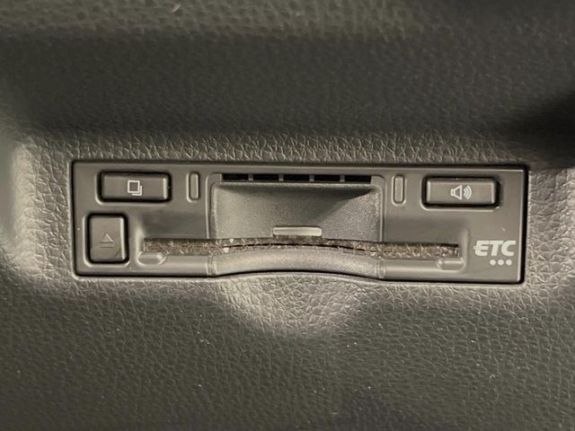 TOYOTA SIENTA HYBRID 2022