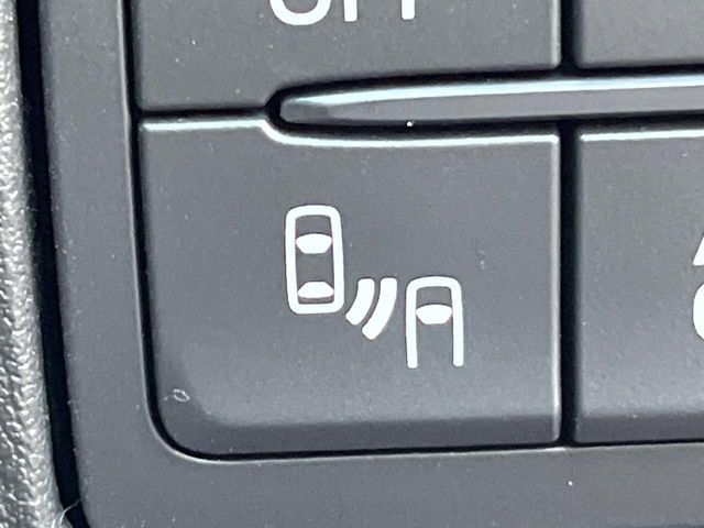 MAZDA AXELA SPORTS 2015