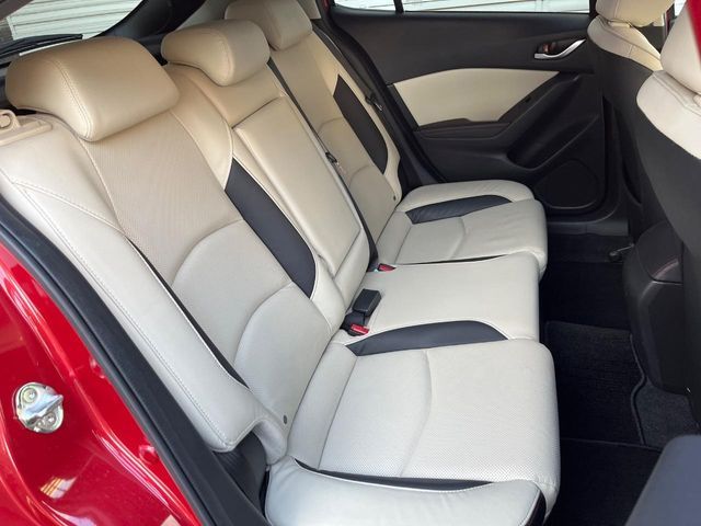 MAZDA AXELA SPORTS 2015