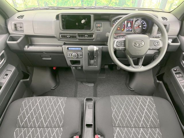 DAIHATSU ATRAI van 2025