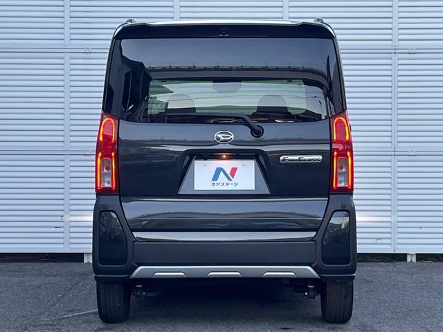 DAIHATSU TANTO FAN CROSS 2023