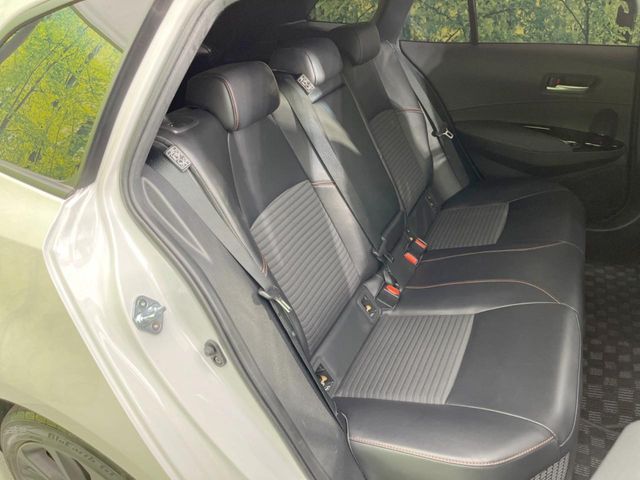 TOYOTA COROLLA TOURING HYBRID 2022