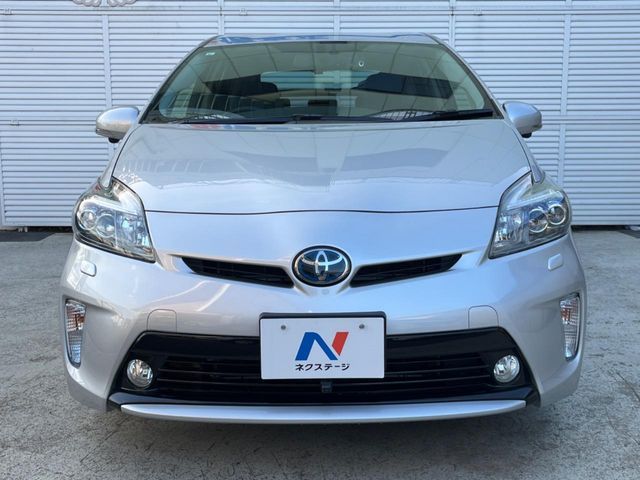 TOYOTA PRIUS 2013