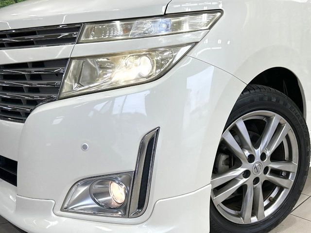 NISSAN ELGRAND 2012