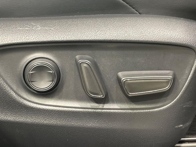 TOYOTA HARRIER 2WD 2023