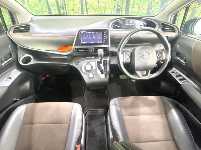 TOYOTA SIENTA HYBRID 2019