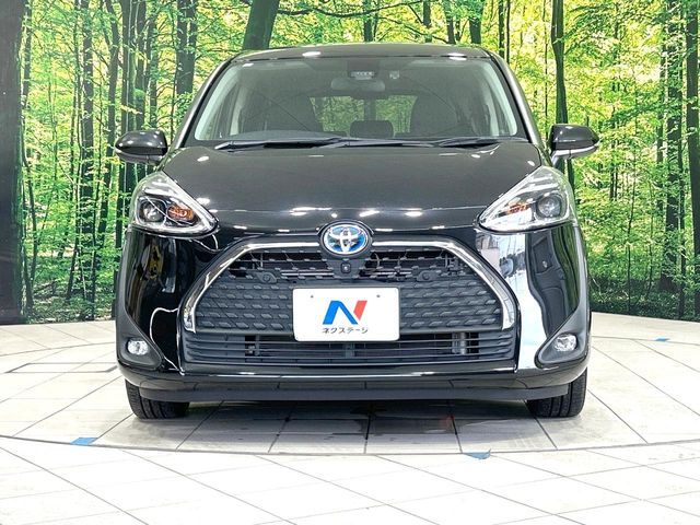 TOYOTA SIENTA HYBRID 2019