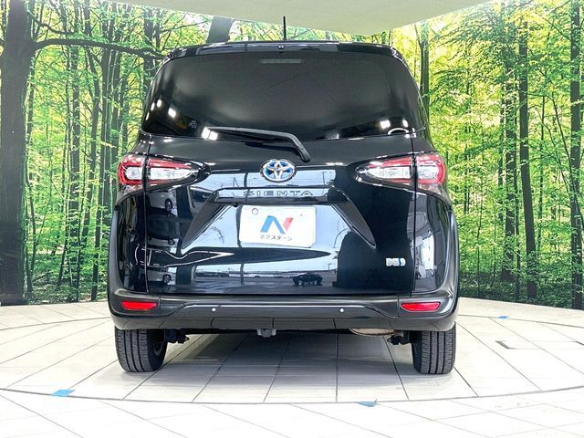 TOYOTA SIENTA HYBRID 2019