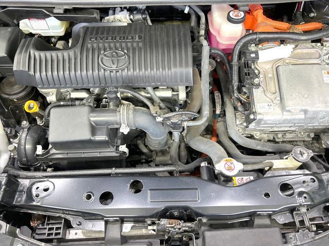 TOYOTA SIENTA HYBRID 2019