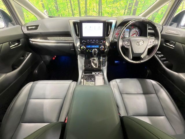 TOYOTA ALPHARD 4WD 2022