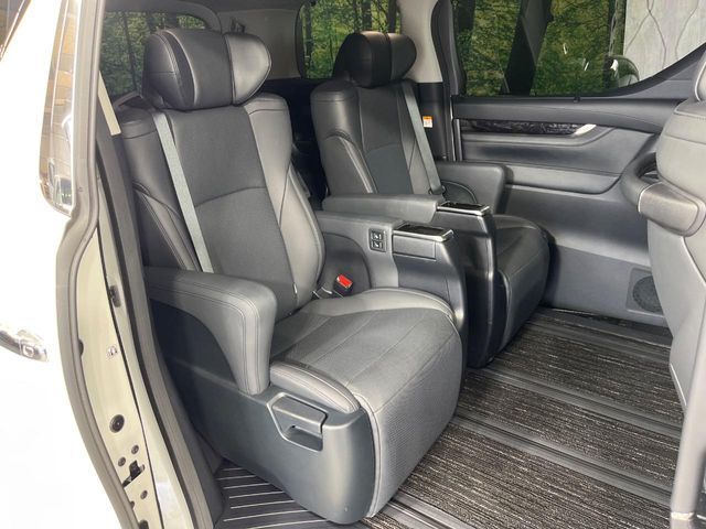 TOYOTA ALPHARD 4WD 2022