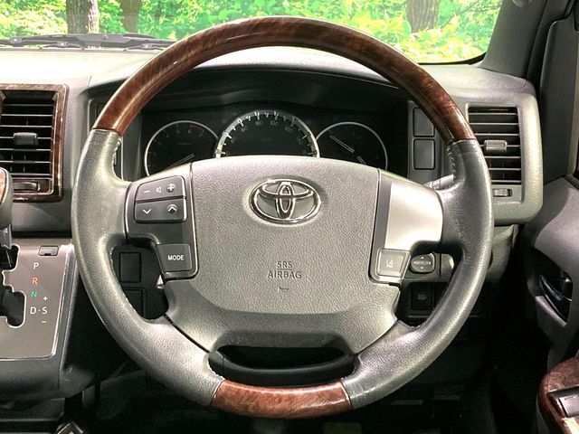 TOYOTA HIACE van 2WD 2019