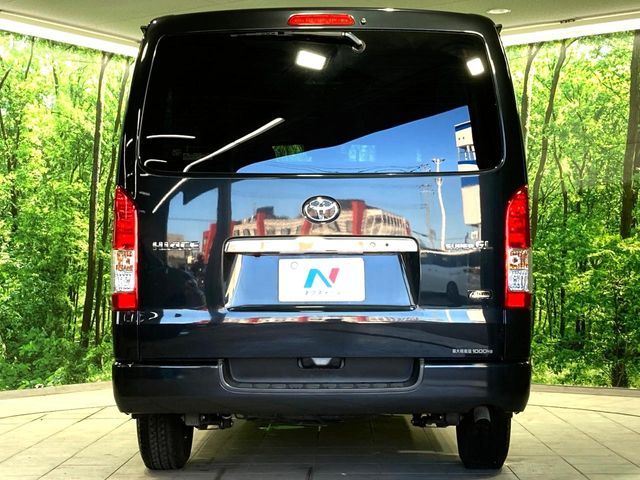 TOYOTA HIACE van 2WD 2019