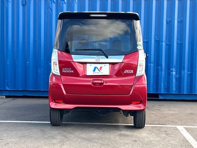 NISSAN DAYZ ROOX 4WD 2017