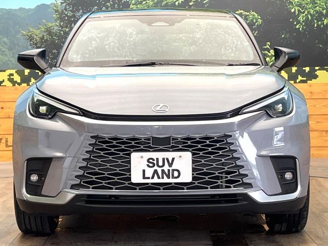 TOYOTA LEXUS LBX 2024