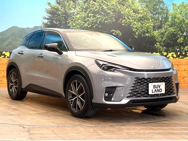 TOYOTA LEXUS LBX 2024