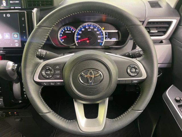 TOYOTA ROOMY 2021