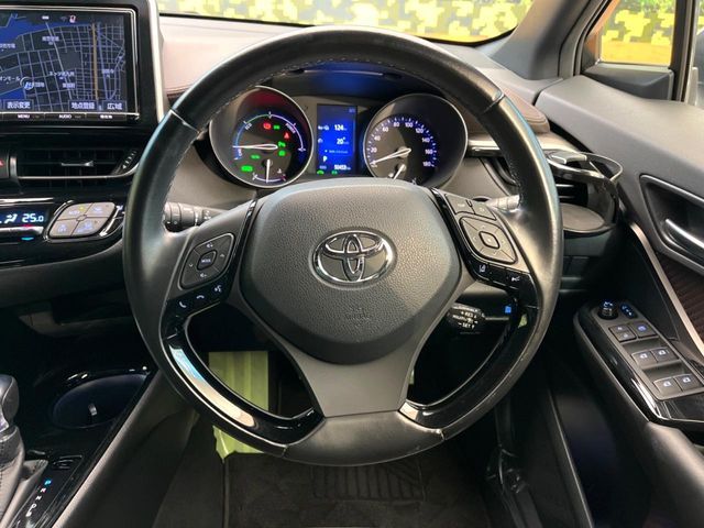 TOYOTA C-HR 2017